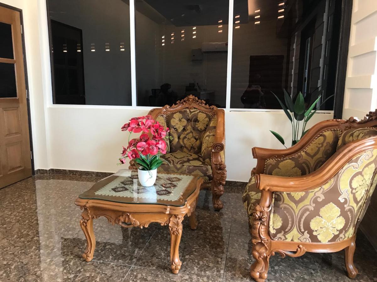 Oyo 90506 Z Stay Inn Hotel Simpang Renggam Exteriér fotografie
