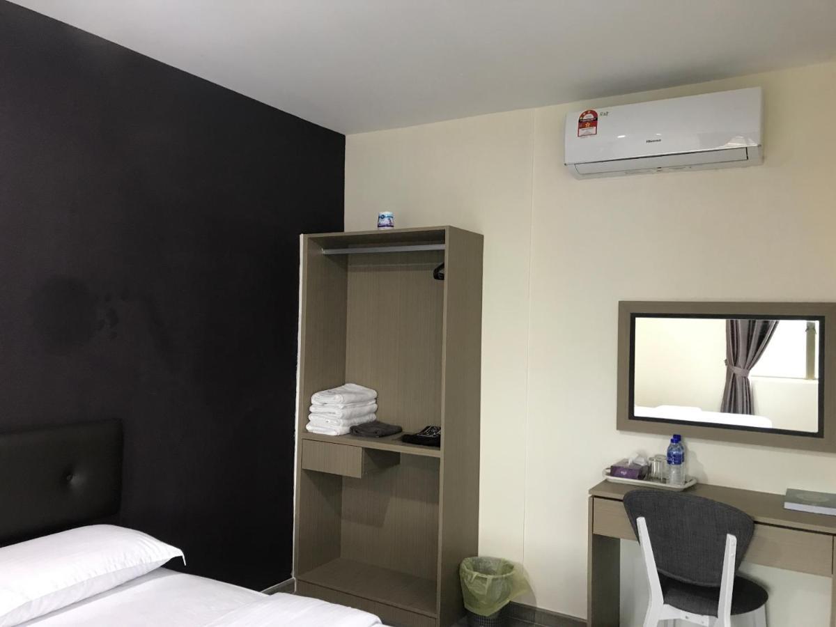 Oyo 90506 Z Stay Inn Hotel Simpang Renggam Exteriér fotografie
